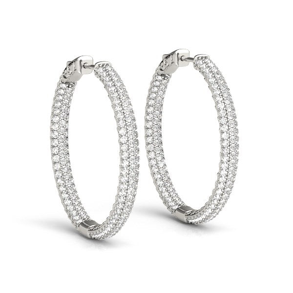 Aros de oro blanco de 14 k con diamantes engastados en pavé de dos hileras (7 cts)