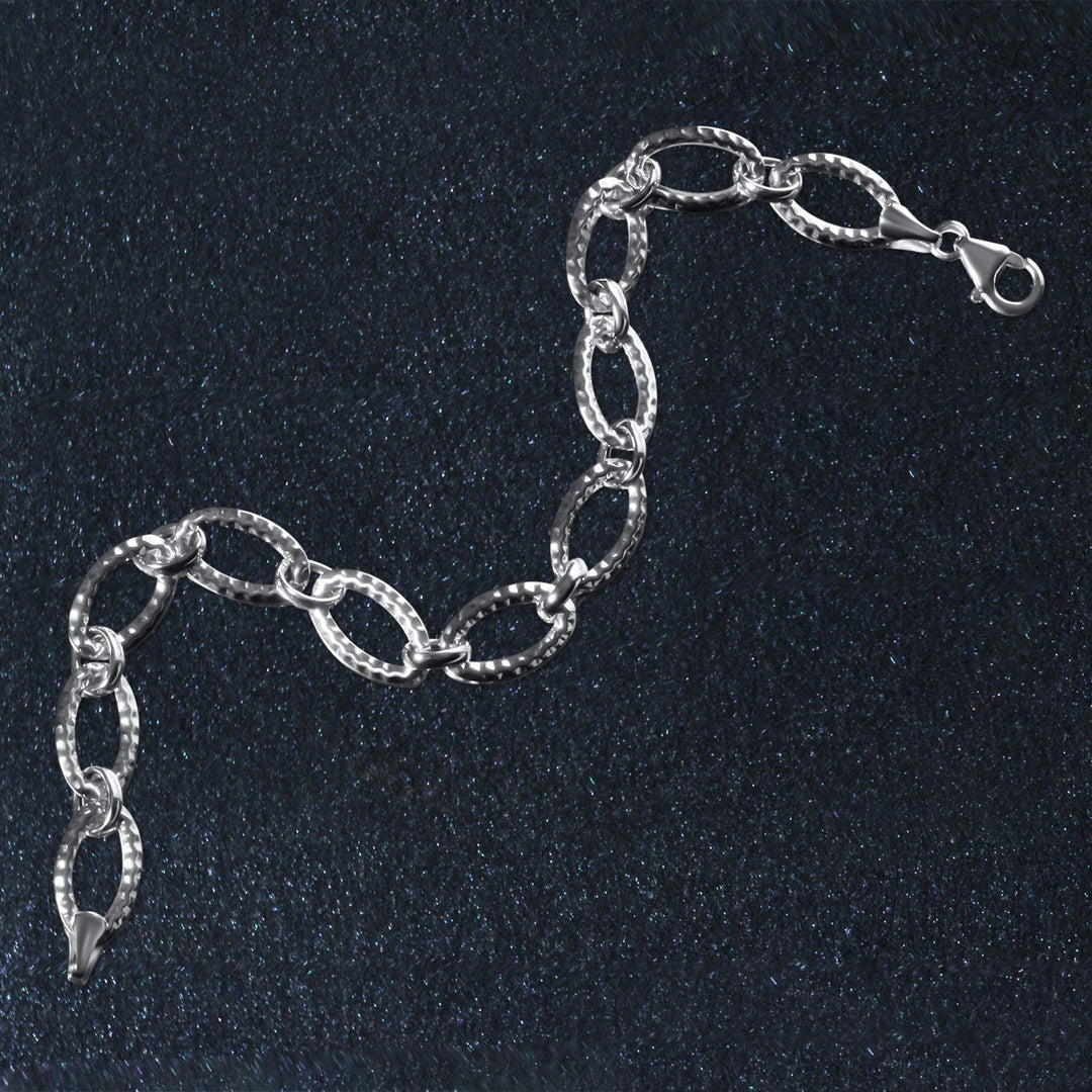 Textured Oval Link Bracelet in 14k White Gold (8.60 mm)