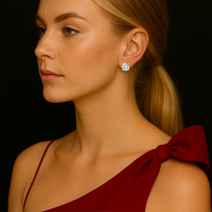Aros de oro blanco de 14 k con diamantes y cuatro puntas (1 ct)