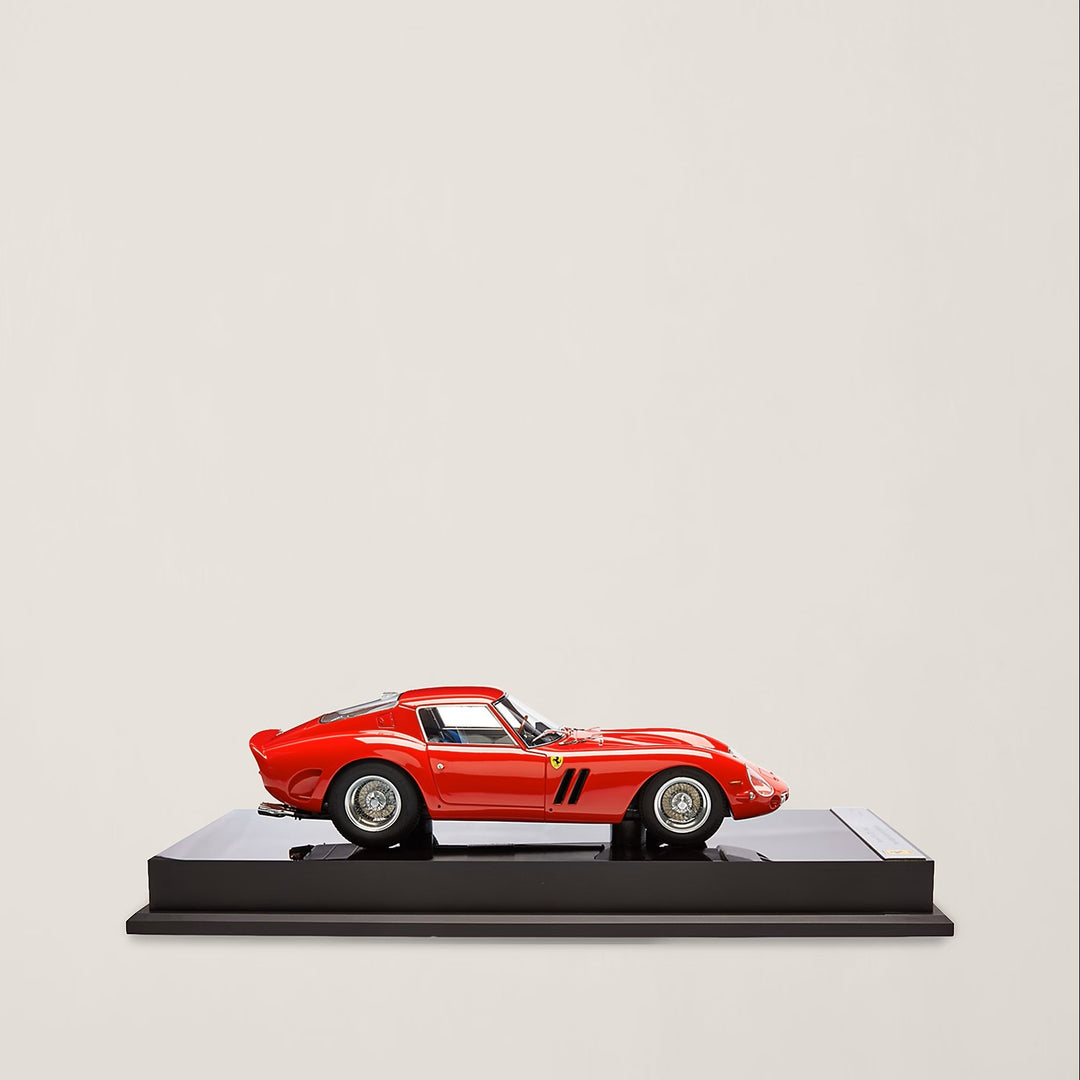 Ferrari 250 GTO 1:18 Scale Model
