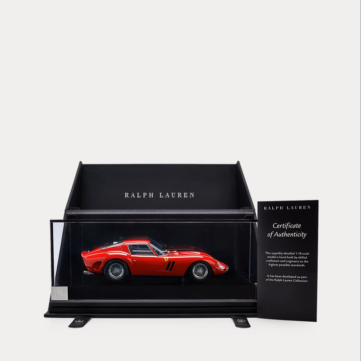 Ferrari 250 GTO 1:18 Scale Model